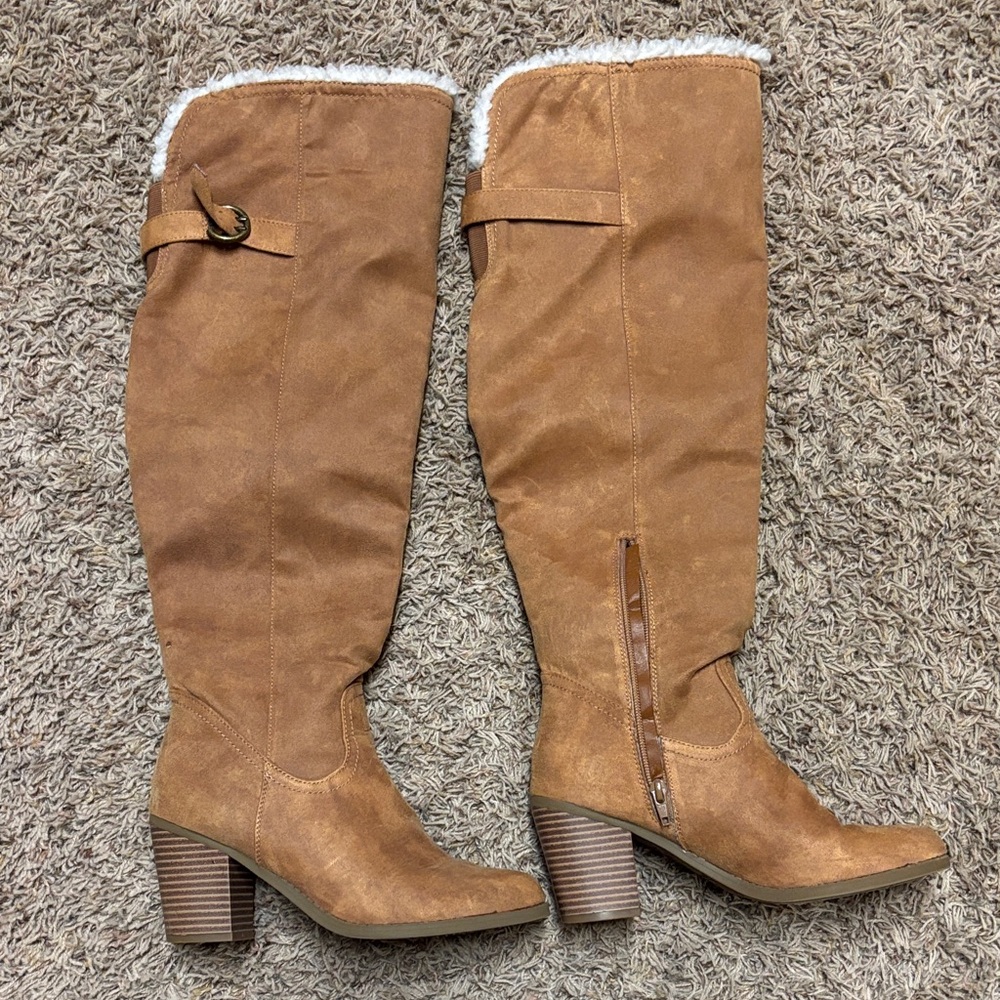 Women's Tan Knee-High Boots